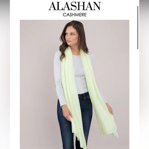 NEW Alashan Cashmere Breezy Travel Wrap